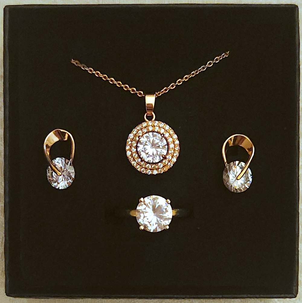 Rose Gold And Lab Diamond Jewelry Set